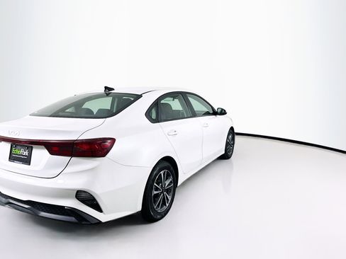 Used 2024 Kia Forte LXS image 9