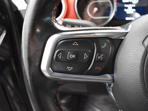 Used 2021 Jeep Wrangler Unlimited Rubicon AWD/4WD image 6