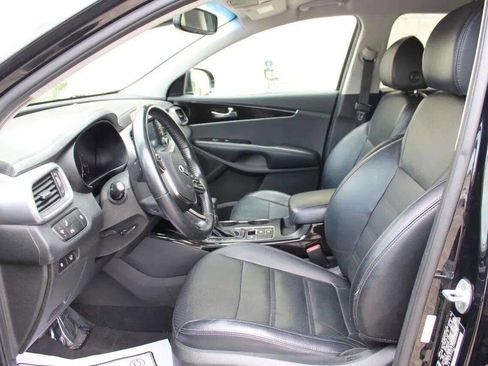 Used 2019 Kia Sorento EX image 8