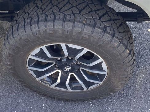Used 2023 Toyota Tacoma TRD Sport w/ Advanced Technology Package image 6