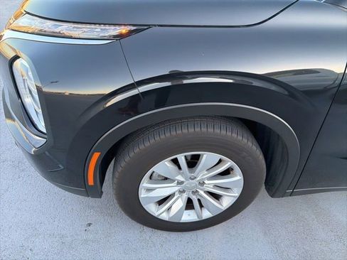 Used 2025 Mitsubishi Outlander ES image 23