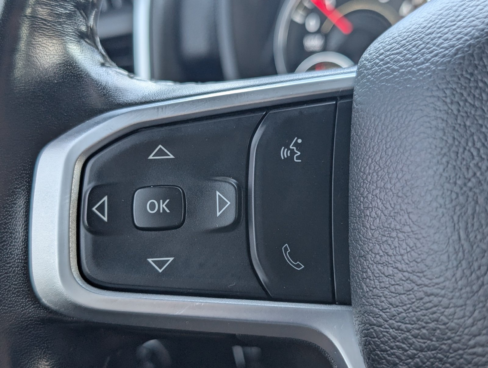 Used 2024 RAM 2500 Big Horn AWD/4WD image 23