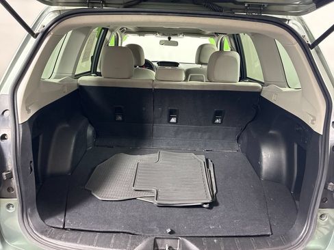 Used 2014 Subaru Forester 2.5i Premium AWD/4WD image 12