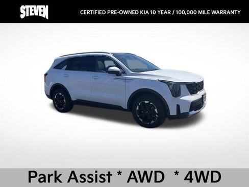 Certified 2025 Kia Sorento S w/ Panoramic Sunroof Package image 7