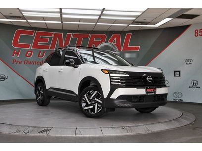 New 2026 Nissan Kicks SV w/ Charging Package
