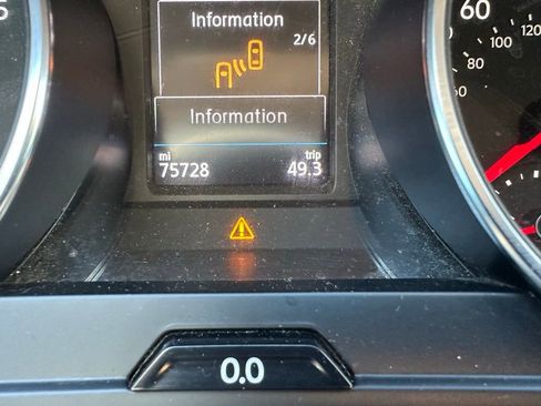 Used 2021 Volkswagen Tiguan S image 10