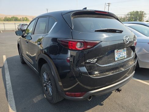 Used 2017 MAZDA CX-5 Touring w/ Preferred Equipment Package AWD/4WD image 4