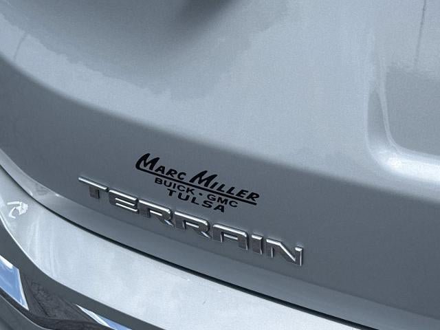 Used 2020 GMC Terrain Denali w/ Denali Premium Package FWD image 6