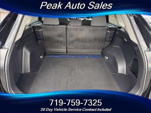 Used 2021 Toyota RAV4 XLE AWD/4WD image 24