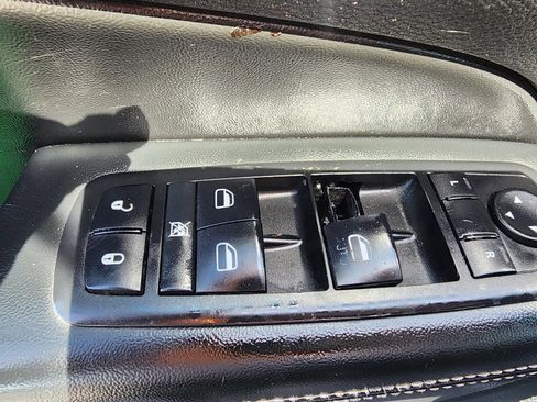 Used 2014 Jeep Grand Cherokee Limited image 20