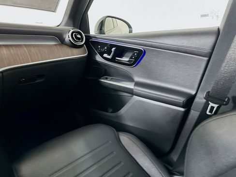 New 2026 Mercedes-Benz GLC 300 image 24