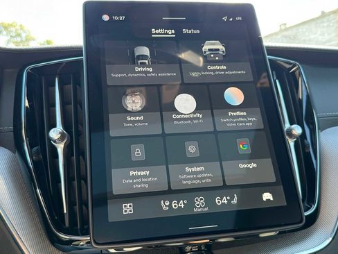 New 2026 Volvo XC60 B5 Ultra w/ Climate Package image 30