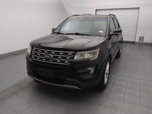 Used 2016 Ford Explorer XLT w/ Equipment Group 201A FWD image 15