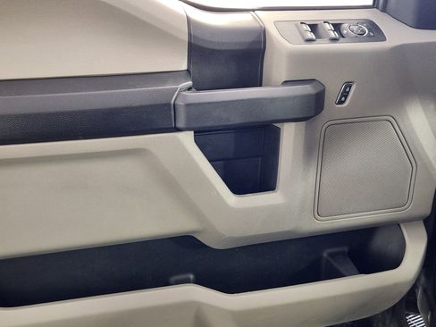 Used 2019 Ford F150 XL w/ Equipment Group 101A Mid image 16