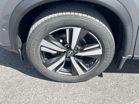 Used 2023 Nissan Rogue SL w/ SL Premium Package AWD/4WD image 13