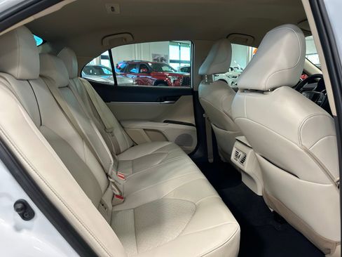 Used 2024 Toyota Camry XLE image 39