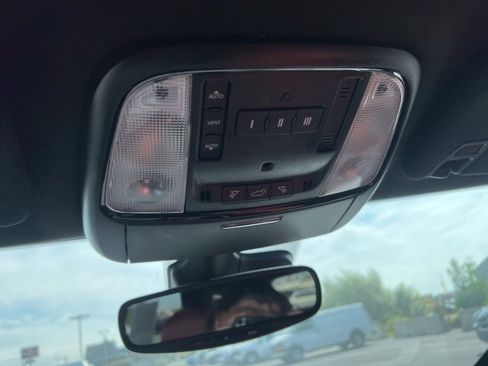 Used 2024 Dodge Durango SRT Hellcat image 32