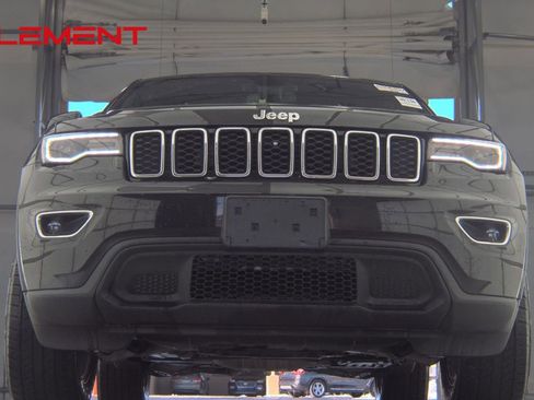 Used 2022 Jeep Grand Cherokee Laredo X image 3