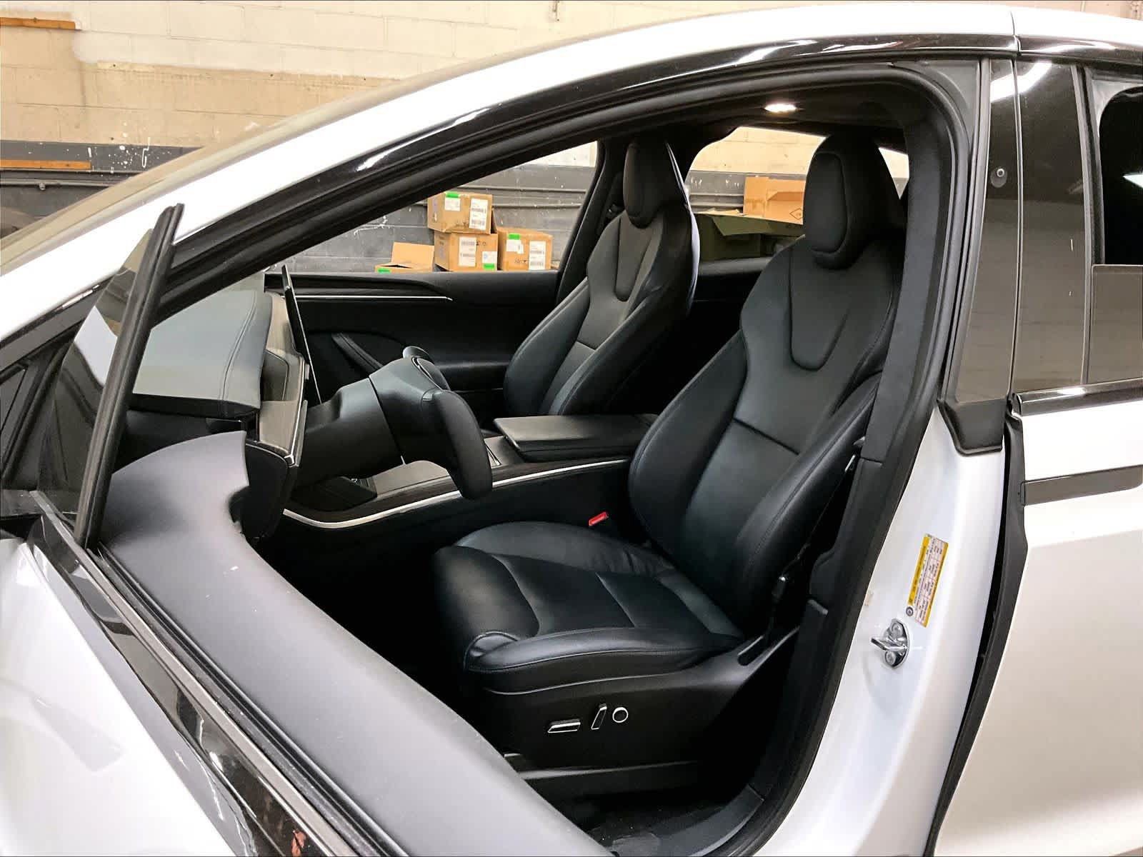 Used 2022 Tesla Model X AWD/4WD image 25