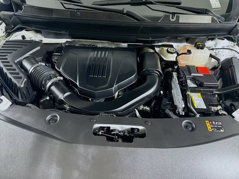 Used 2025 Buick Enclave Preferred image 35