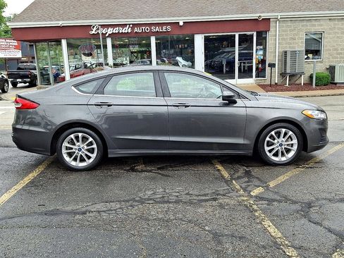 Used 2019 Ford Fusion SE image 7