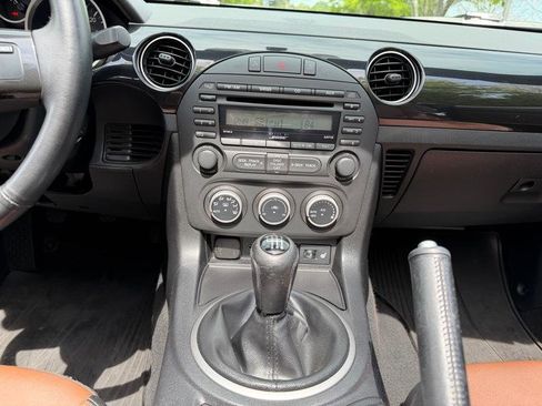 Used 2014 MAZDA MX-5 Miata Grand Touring w/ Premium Package image 30