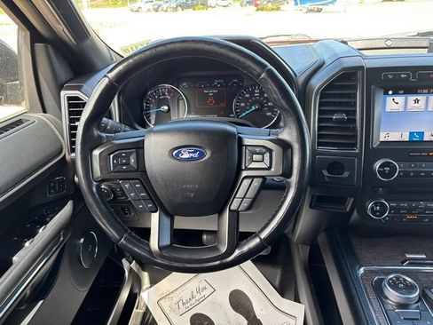 Used 2018 Ford Expedition Limited AWD/4WD image 3