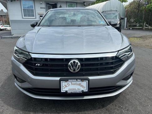 Used 2020 Volkswagen Jetta R-Line FWD image 2