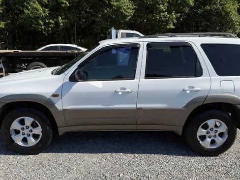 Used 2004 MAZDA Tribute LX image 4