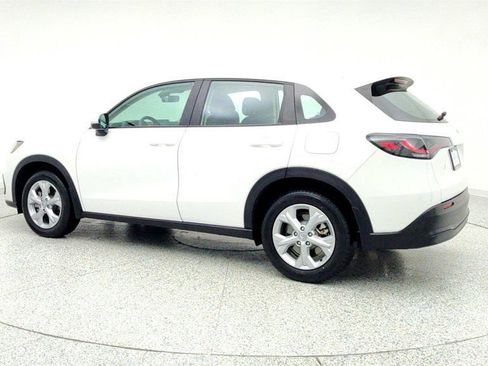 Used 2025 Honda HR-V LX image 7