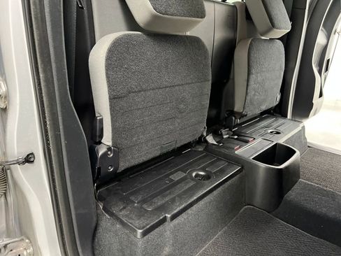 Used 2016 Toyota Tacoma SR RWD image 22