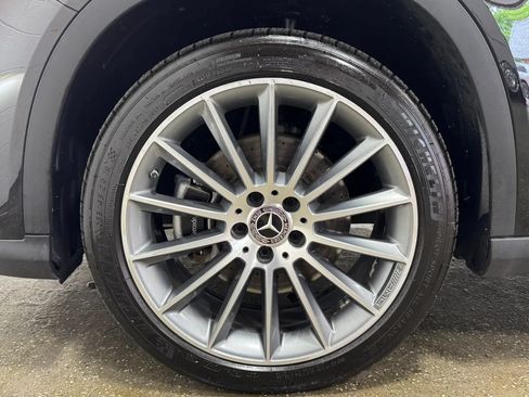 Used 2019 Mercedes-Benz GLA 250 4MATIC image 9