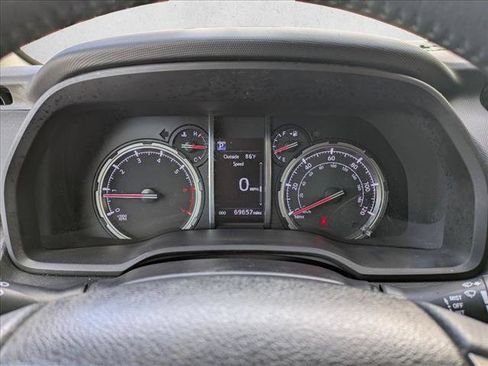 Used 2021 Toyota 4Runner TRD Off-Road Premium AWD/4WD image 11