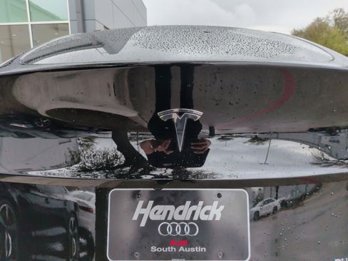 Used 2023 Tesla Model Y Long Range image 38