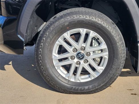 Used 2024 Toyota Tundra SR5 image 7