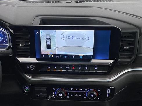 Certified 2022 Chevrolet Silverado 1500 LTZ w/ LTZ Convenience Package II AWD/4WD image 23