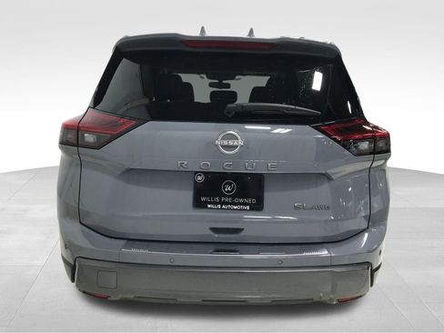 Used 2025 Nissan Rogue SL w/ Tech Package AWD/4WD image 5