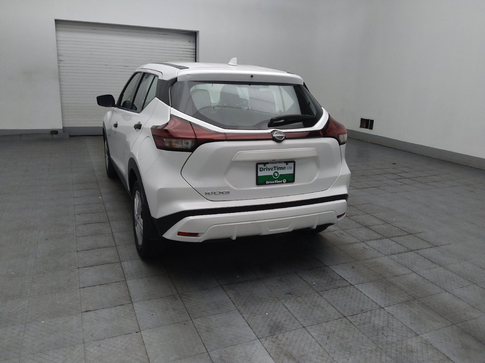 Used 2023 Nissan Kicks S FWD image 5