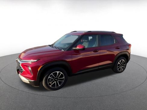 Used 2025 Chevrolet TrailBlazer LT image 8