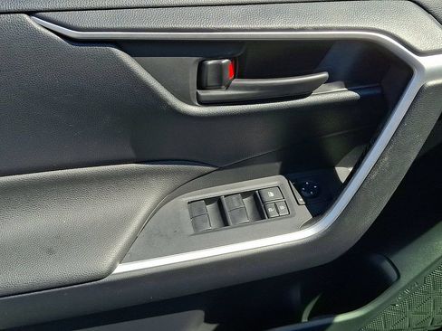 Used 2019 Toyota RAV4 LE w/ All Weather Liner Package AWD/4WD image 14