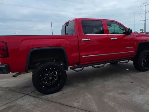 Used 2017 GMC Sierra 1500 SLT w/ SLT Preferred Package AWD/4WD image 8