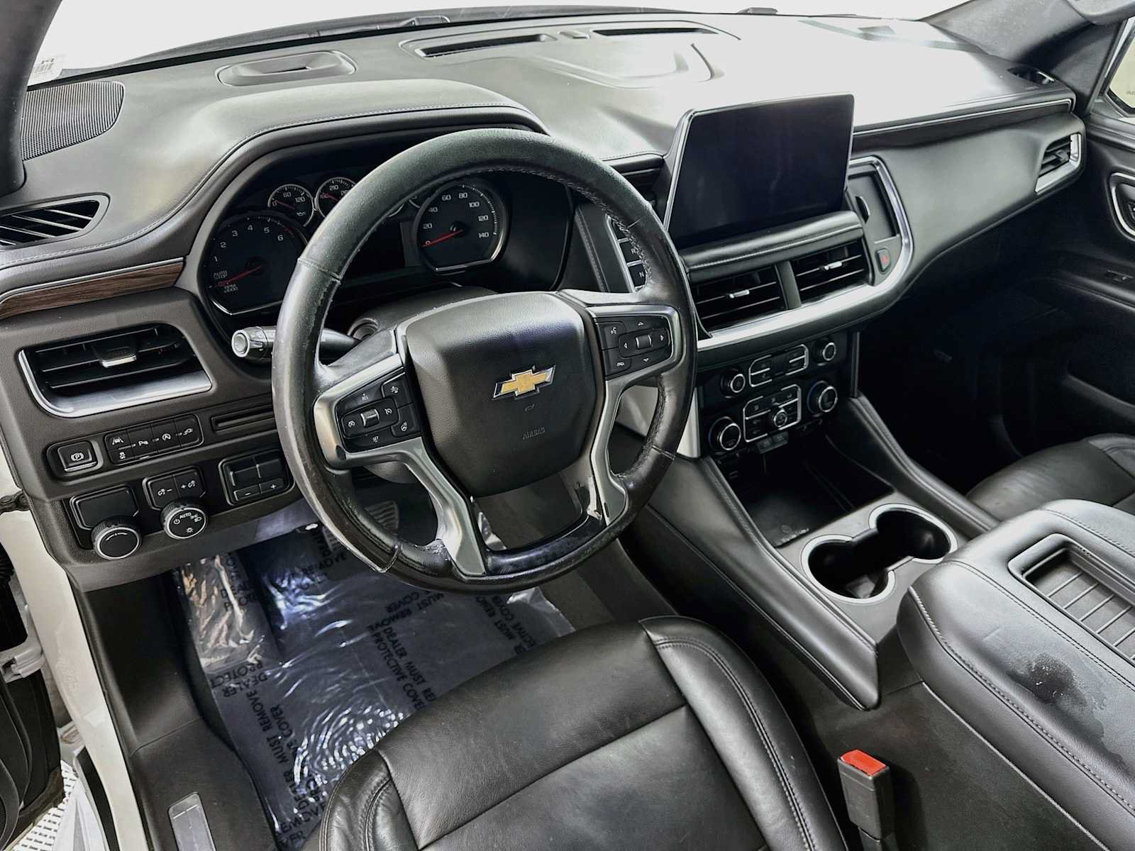 Used 2021 Chevrolet Tahoe LT w/ Luxury Package RWD image 4