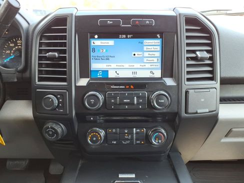 Used 2017 Ford F150 XL w/ Equipment Group 101A Mid AWD/4WD image 19