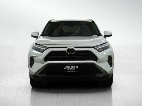 Used 2025 Toyota RAV4 XLE Premium image 8