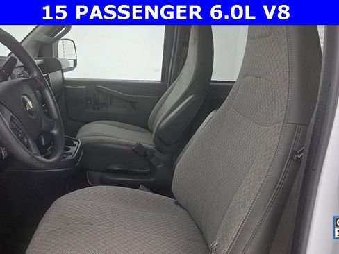 Used 2018 Chevrolet Express 3500 LT w/ LT Preferred Equipment Group image 10