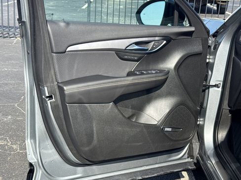Used 2025 Buick Envision Sport Touring image 11