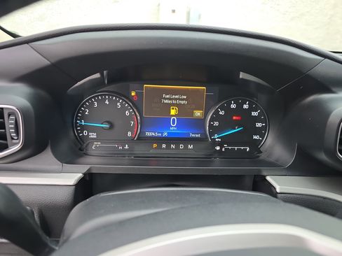 Used 2021 Ford Explorer XLT w/ Equipment Group 202A image 21