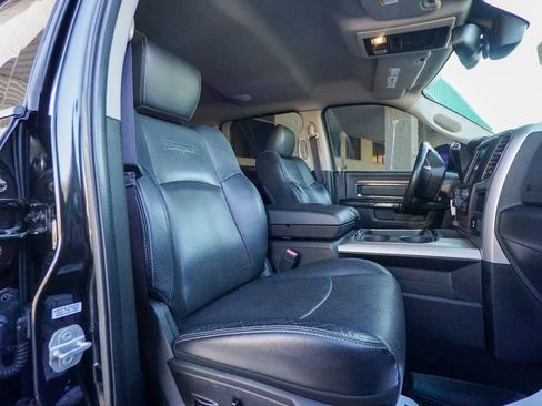 Used 2016 RAM 3500 Laramie image 33