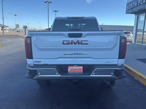 New 2026 GMC Sierra 2500 SLT w/ SLT Premium Package image 3