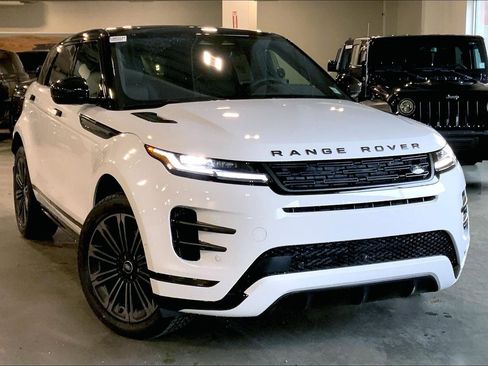 New 2026 Land Rover Range Rover Evoque Dynamic SE image 2